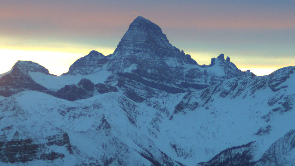  mount assinoboine webcam